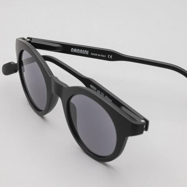 Fashionable Sunglasses Black 121 D Needy