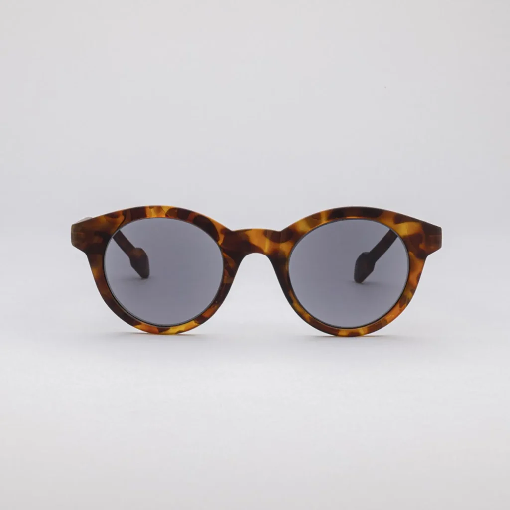 Fashionable Sunglasses Tortoise from Goggleyes